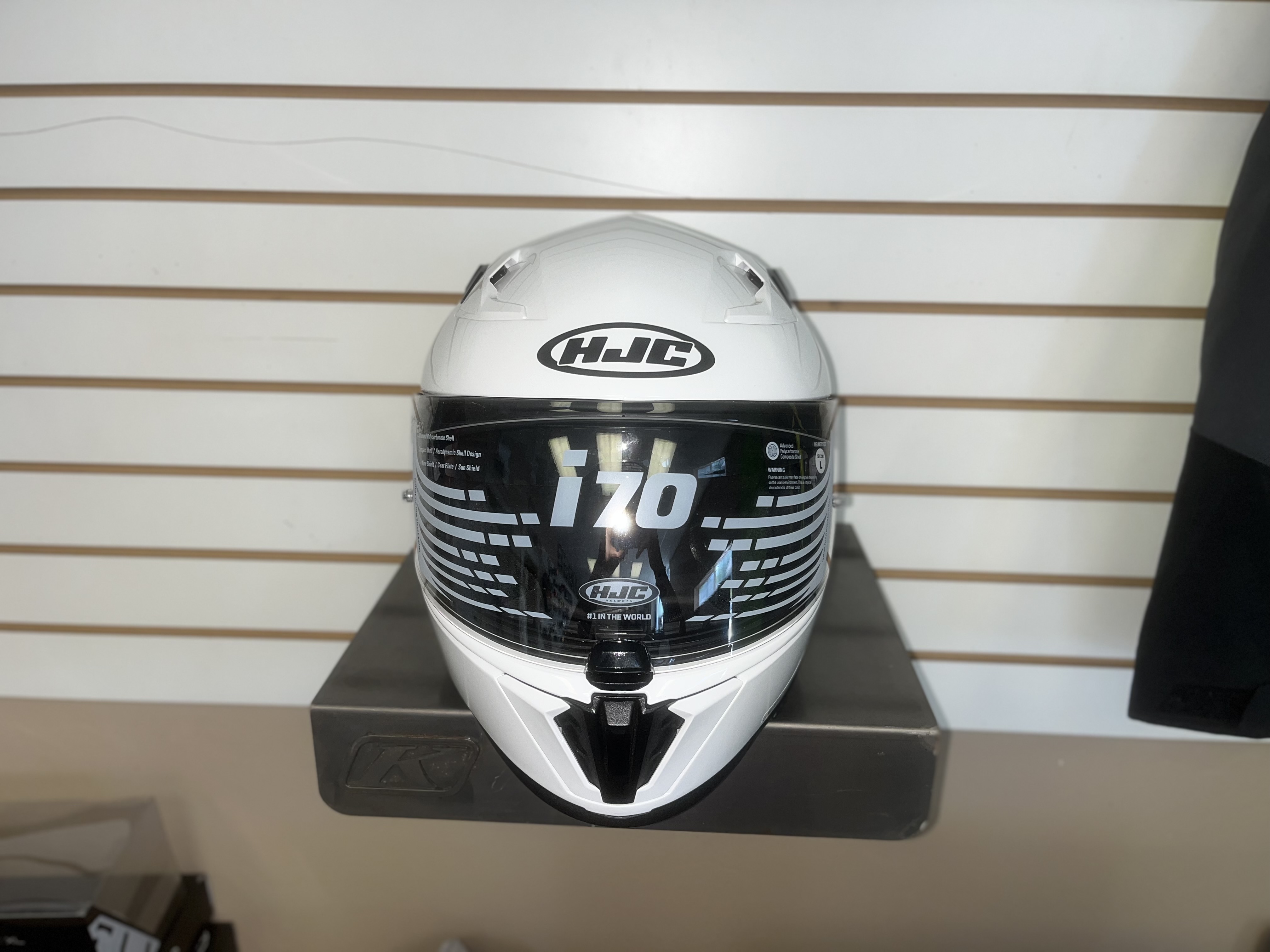 HJC i70 WHITE LARGE HELMET- USED