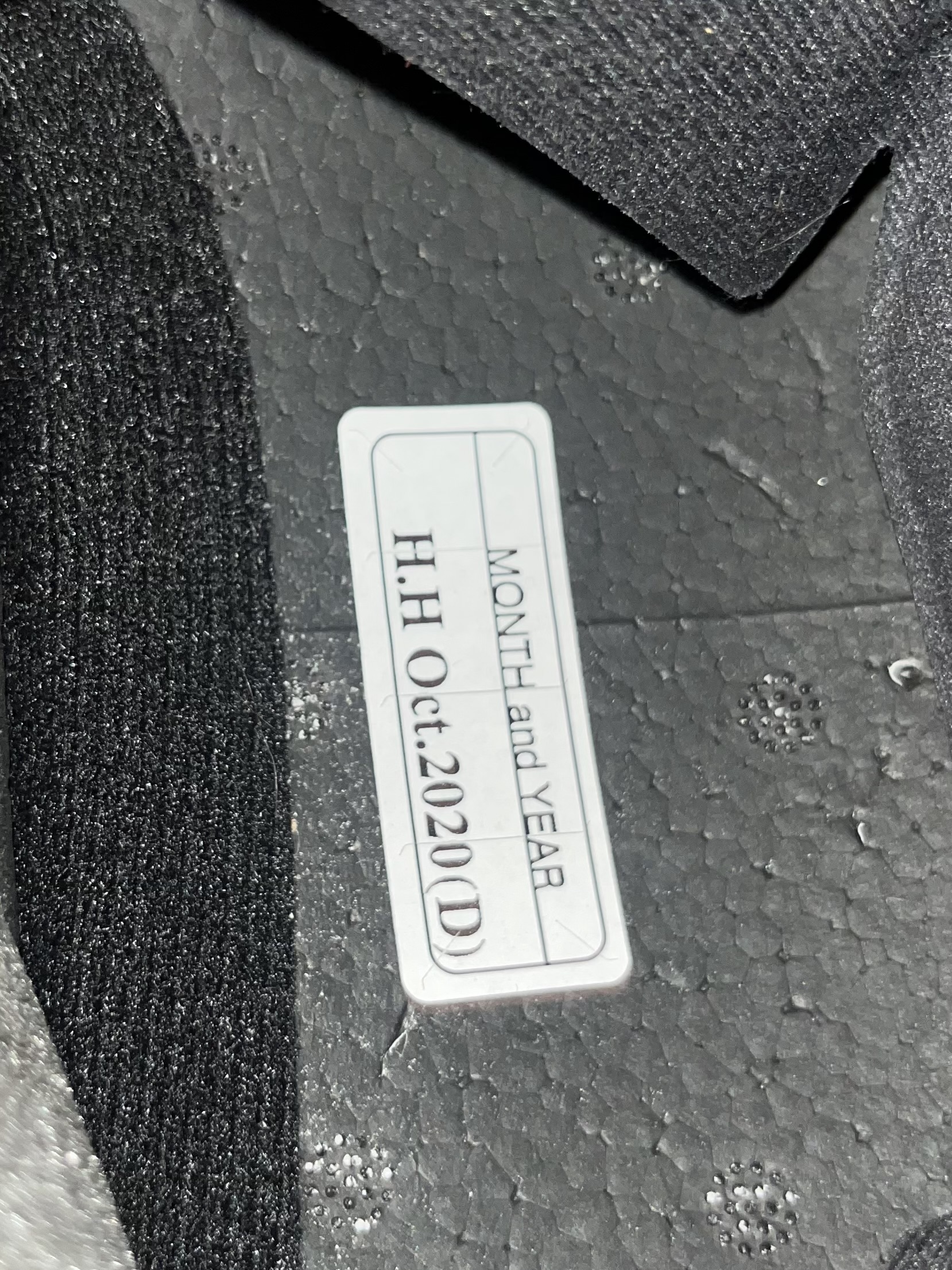 HJC i70 WHITE LARGE HELMET- USED