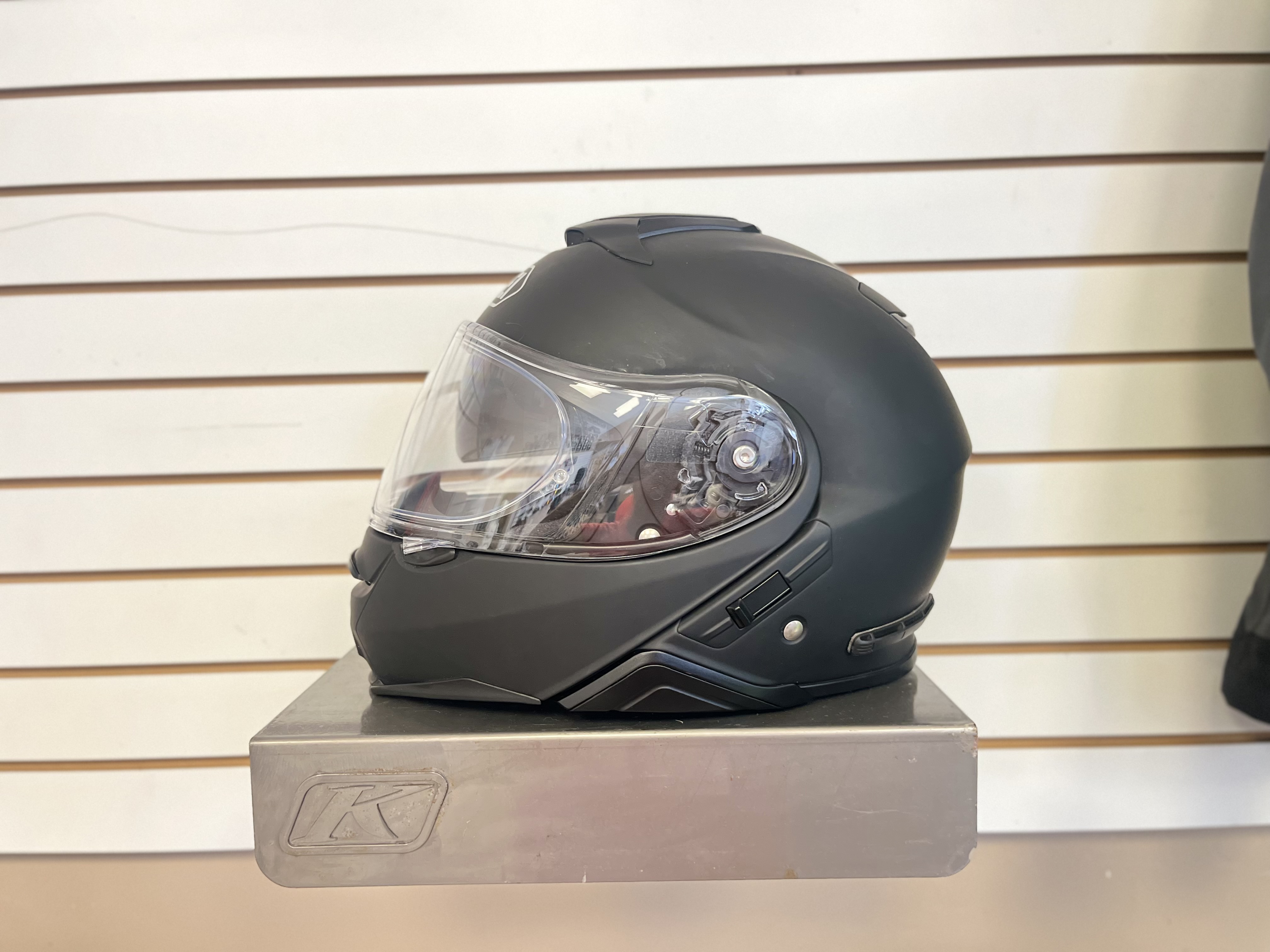 SHOEI NEOTEC II MATTE BLACK SMALL - USED