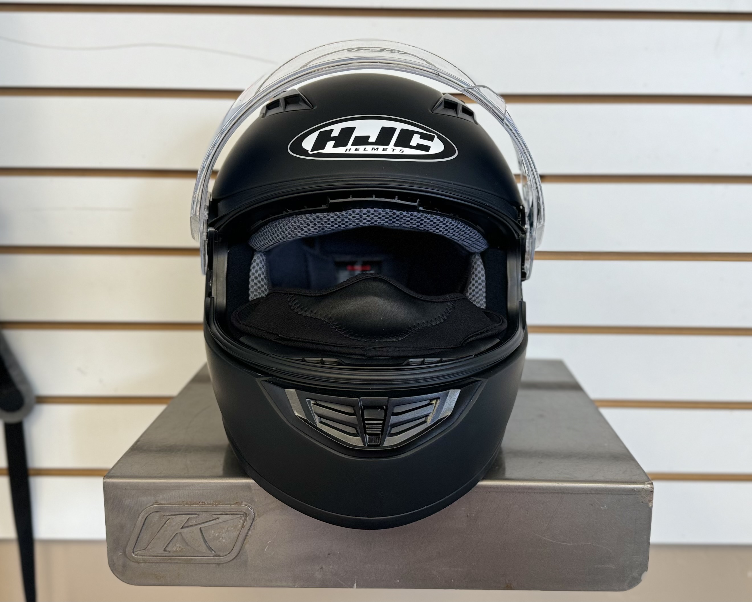 HJC CS-R3 SNOW MATTE BLACK MOTORCYCLE HELMET (MEDIUM) - DISPLAY MODEL