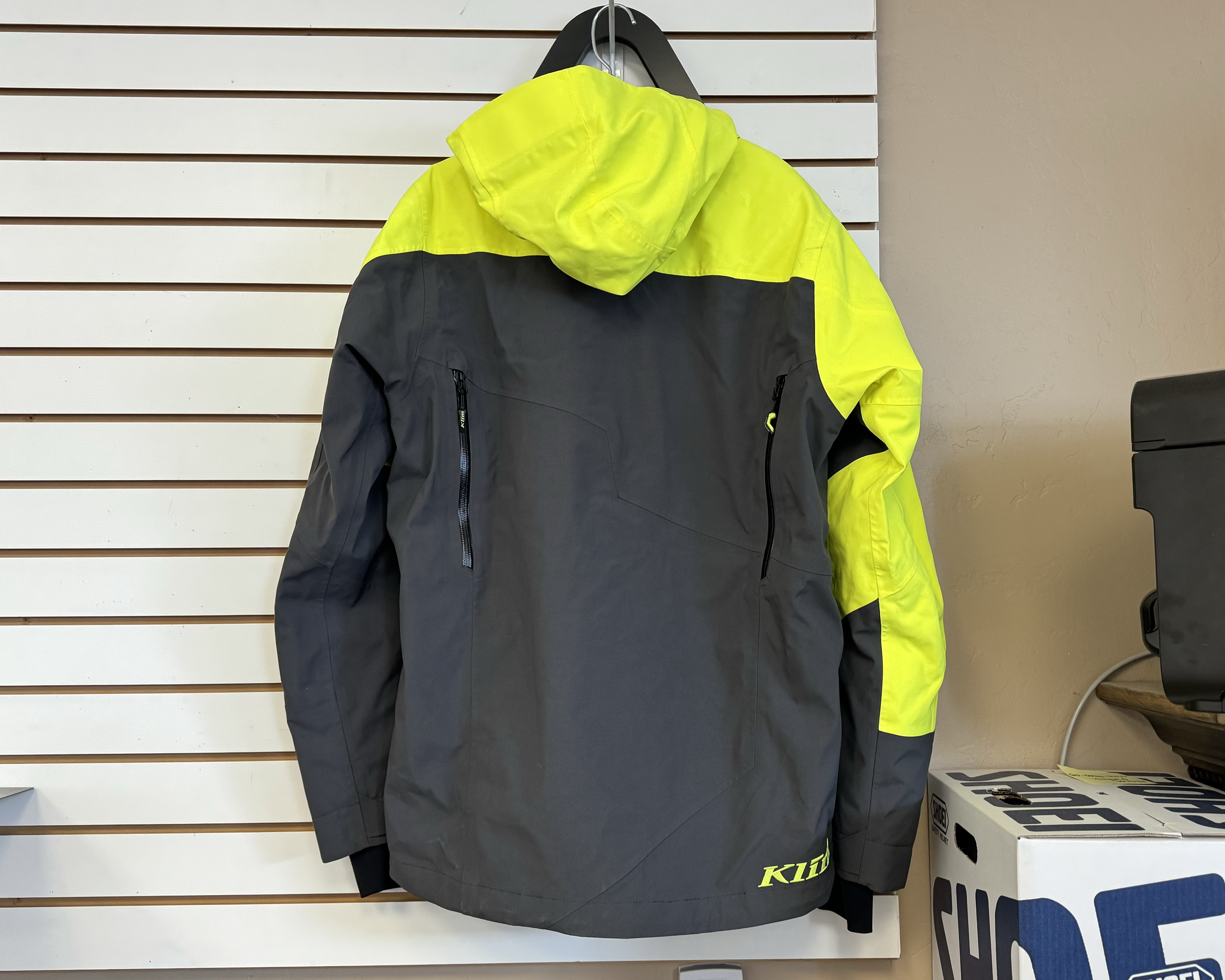 KLIM STORM JACKET ASPHALT - HI VIS (LARGE) - DISPLAY MODEL 