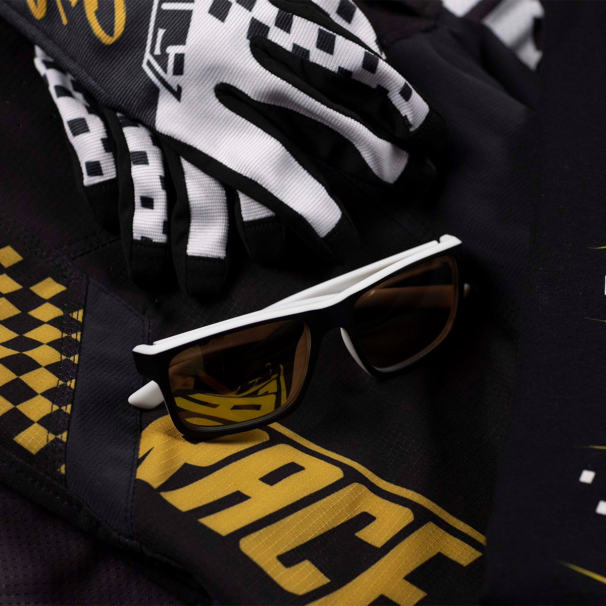 509 Deuce Sunglasses - Speedsta Black Gold [Limited Edition]