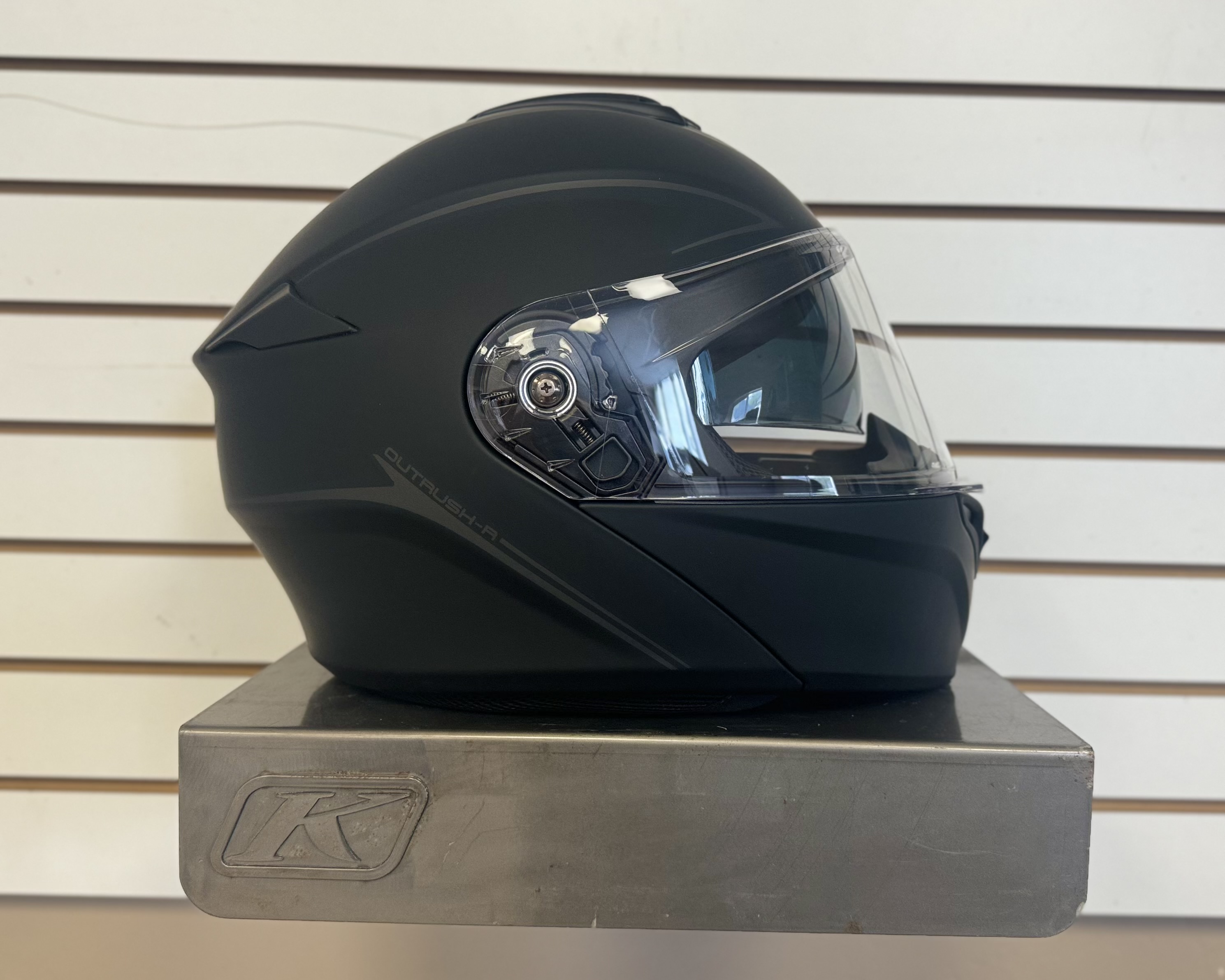 SENA OUTRUSH R MATTE BLACK MOTORCYCLE HELMET (X-LARGE) - USED