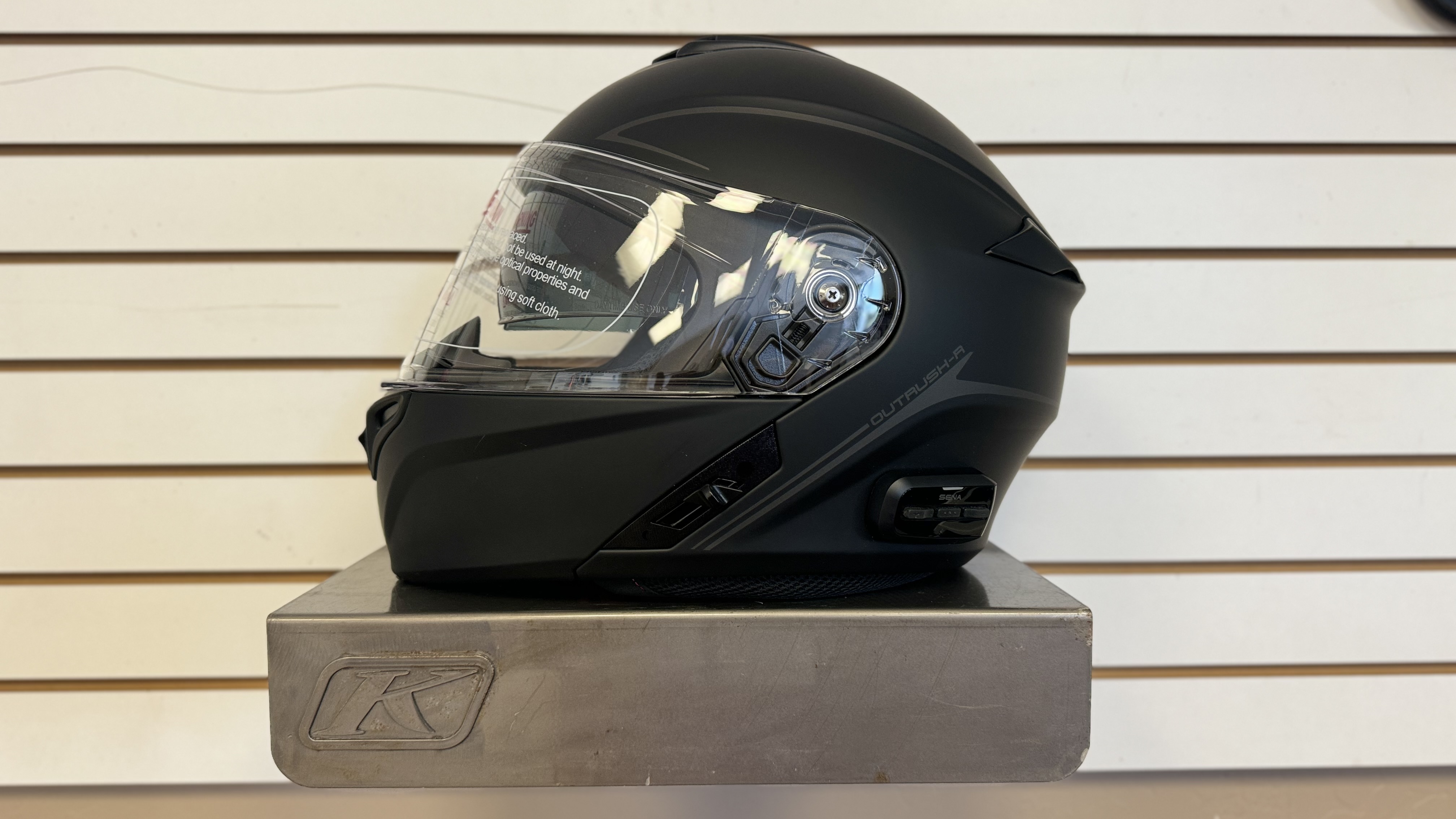 SENA OUTRUSH R MOTORCYCLE HELMET MATTE BLACK (X-LARGE) - DISPLAY MODEL