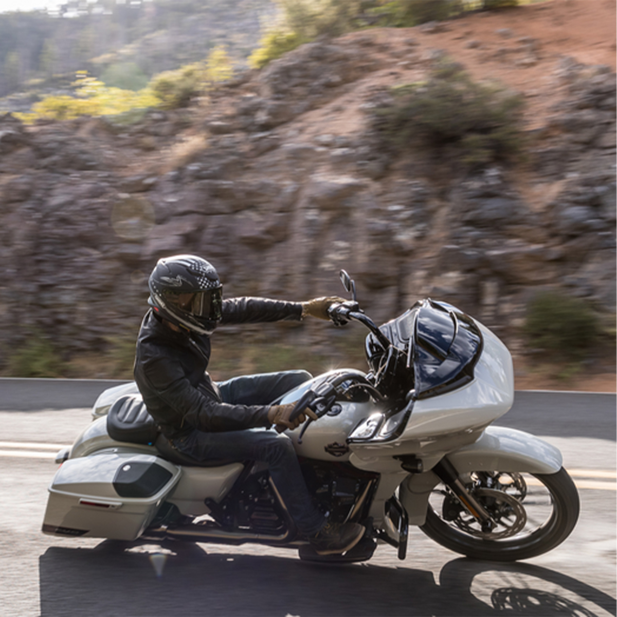 Shoei RF-1400 Helmet - Dedicated 2 (TC-5)