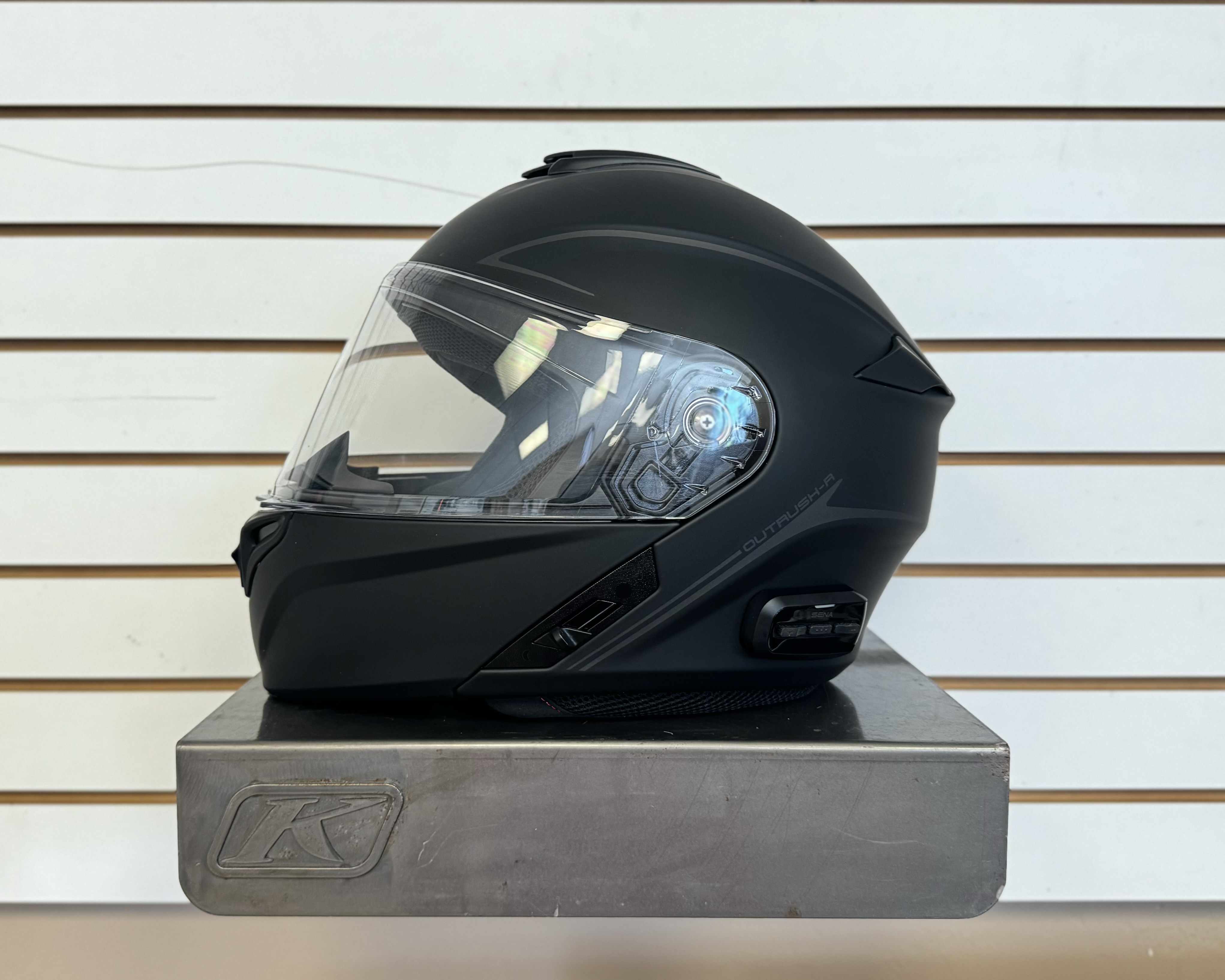 SENA OUTRUSH R BLUETOOTH HELMET - MATTE BLACK (LARGE) - DISPLAY MODEL