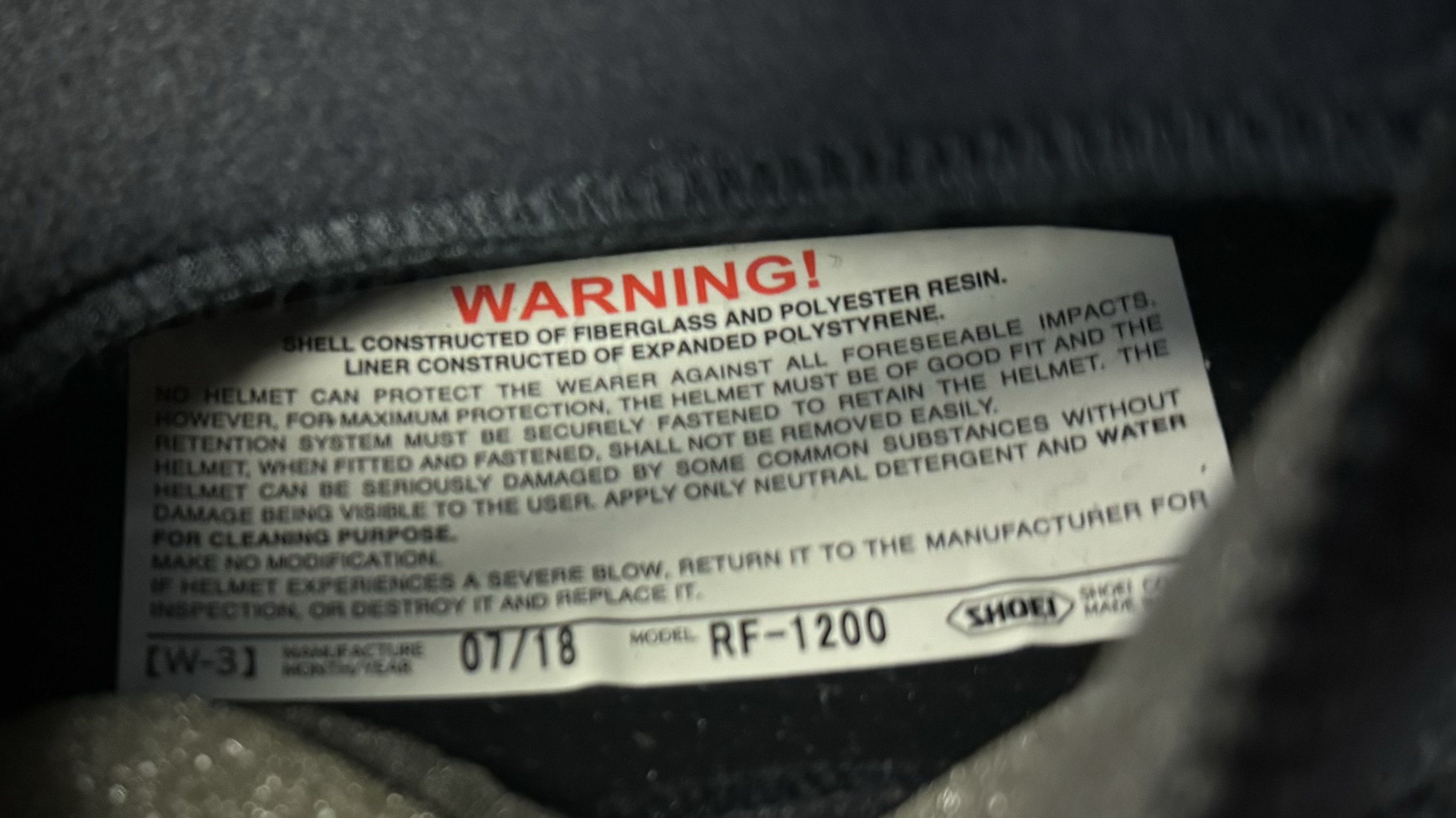 SHOEI RF-1200 BLACK MOTORCYCLE HELMET (LARGE) - USED