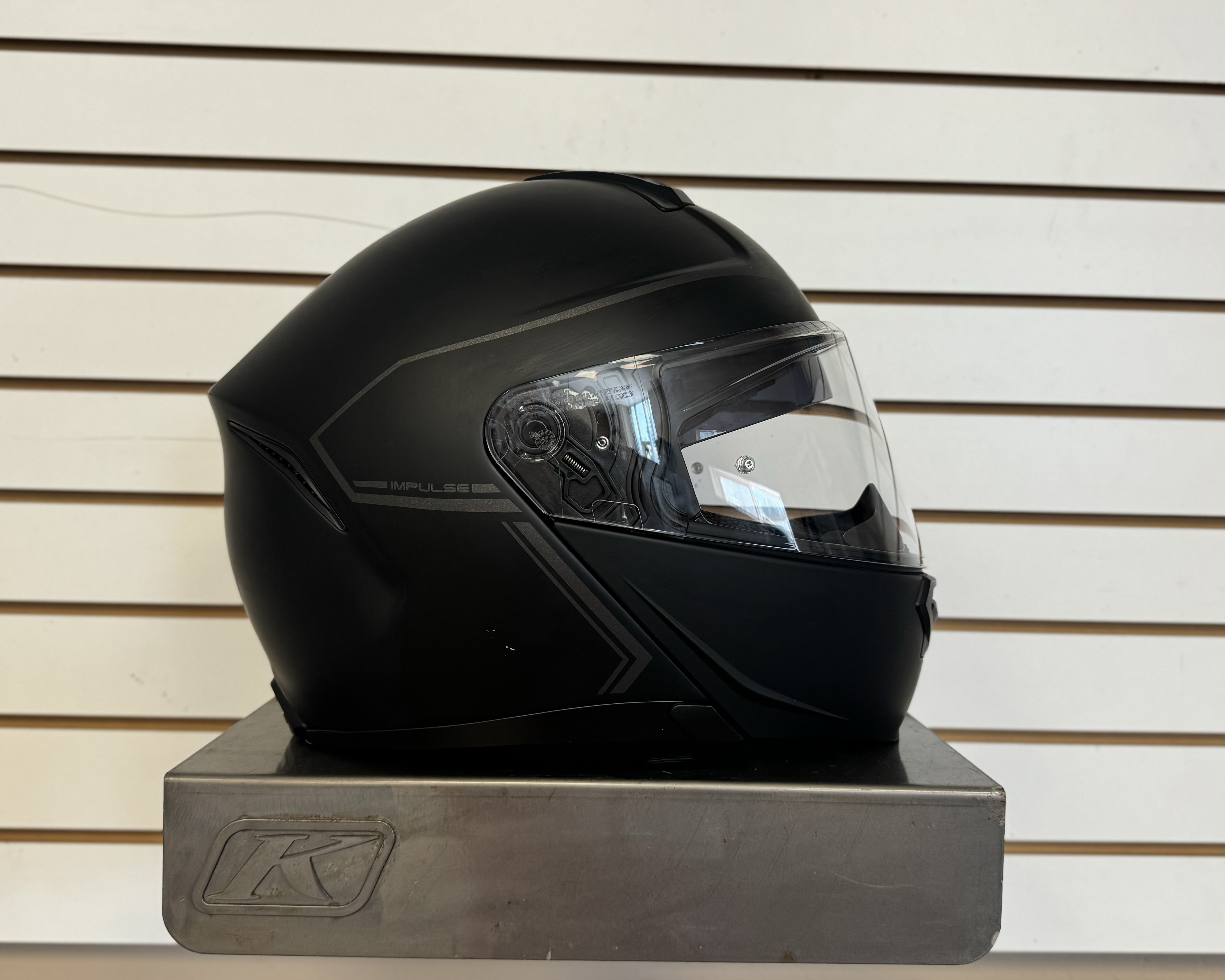 SENA IMPULSE MATTE BLACK BLUETOOTH HELMET (MEDIUM) - USED