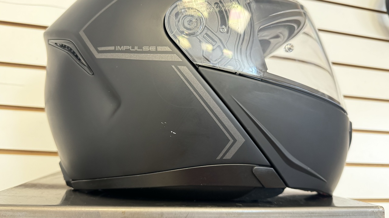 SENA IMPULSE MATTE BLACK BLUETOOTH HELMET (MEDIUM) - USED