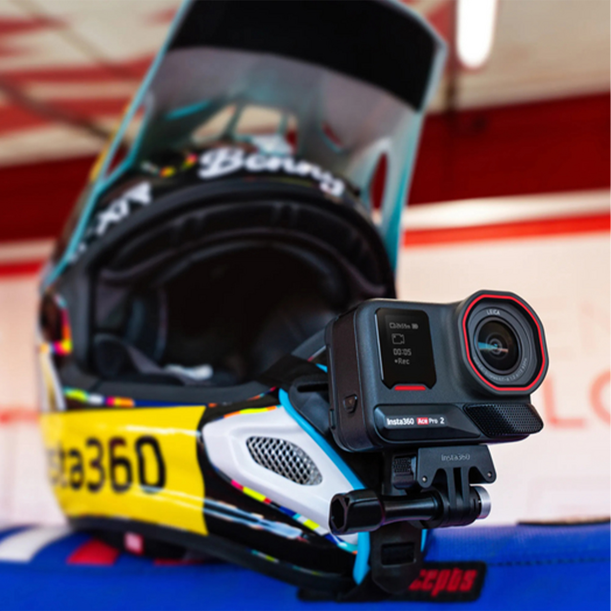 Insta360 Ace Pro 2 SMX Bundle