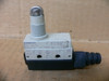 Omron Shl-Q2255 Roller Lever Limit Switch Industrial Heavy Duty