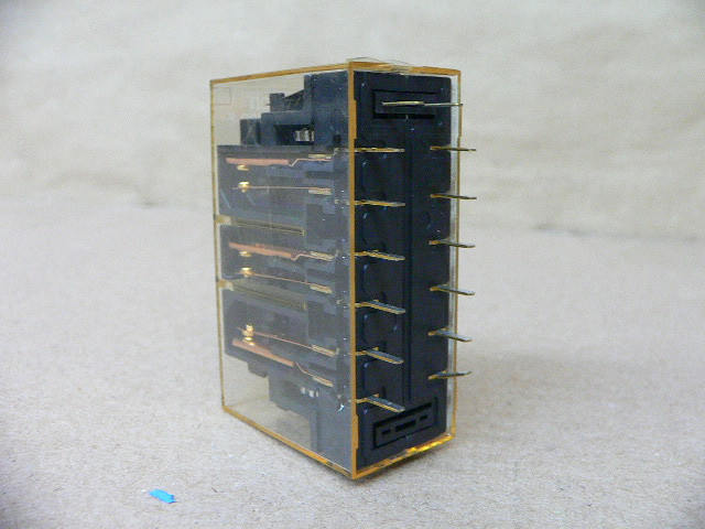 G7S-4A2B-E DC24 | Relè contatti guidati Omron G7S, 24 V dc, 6 poli, 10 A, Montaggio su circuo stampato | RS G7S-4A2B-E DC24 | Relè contatti guidati Omron G7S, 24 V dc, 6 poli, 10 A, Montaggio su circuo stampato | RS