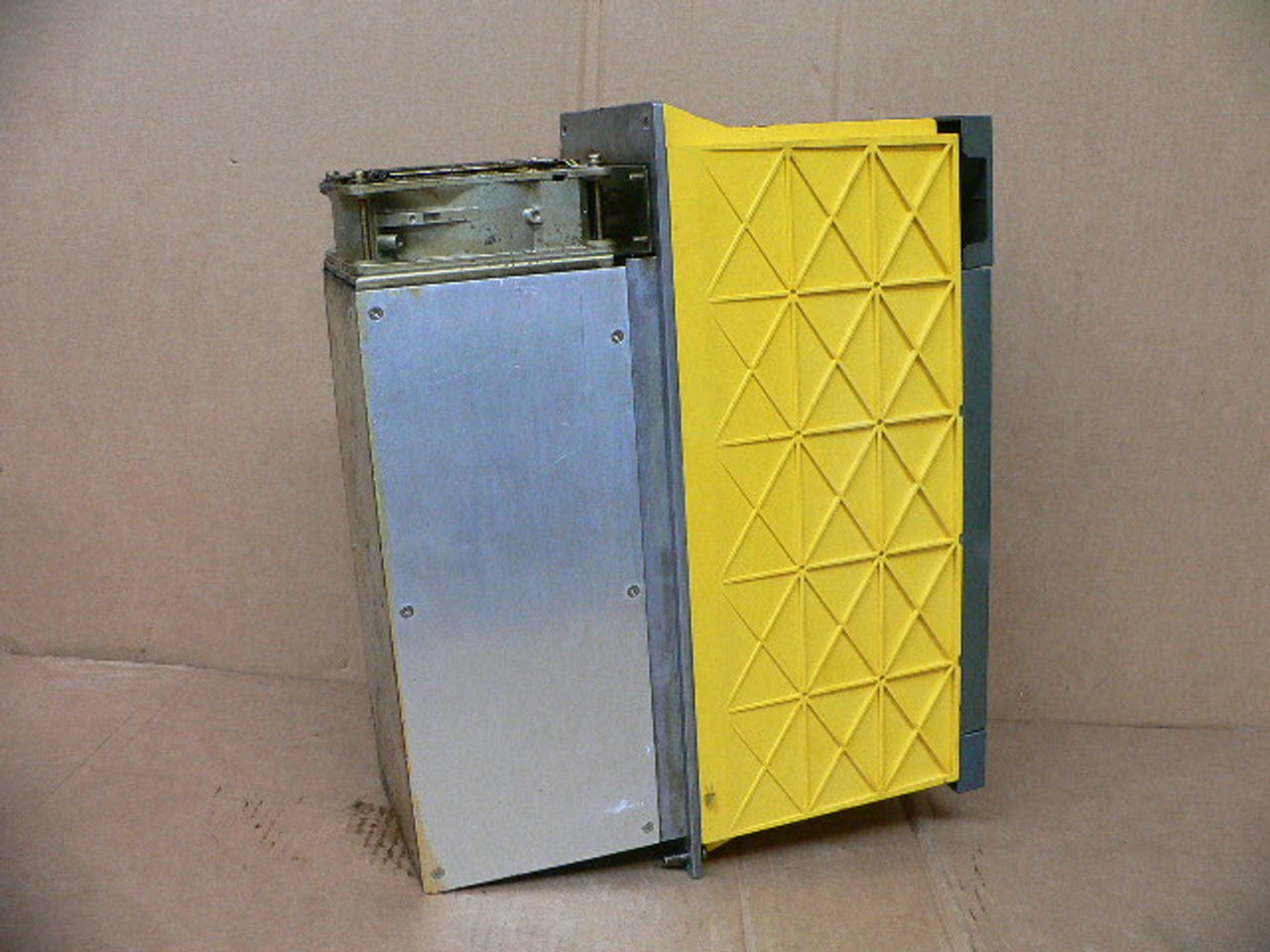 定番限定SALE( D-2 ) FANUC A06B-6087-H126 Input:200-230V 106A at200v 50/60Hz 3Ph Out: 283-325V 29.8kW その他