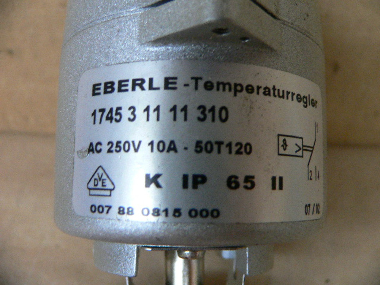 EBERLE 1745 3 11 11 310 TEMPERATURREGLER 250V 10A 50T120 K IP 65 11 - Fen  Industrial