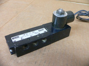 Parker 410011115 4-Way Single Solenoid Valve