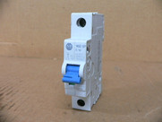 Allen Bradley 1492-Spm1c010 1 Pole 1A Circuit Breaker Allen Bradley 1492-Spm1c010 1 Pole 1A Circuit Breaker