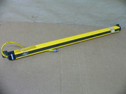 Banner Micro Screen Light Curtain 24" Emitter Use2424yp2