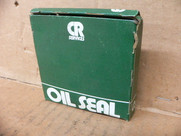Cr 15230 Single Lip Oil Seal 1.500 In Shaft Dia., 2.758 Od, 0.313 W