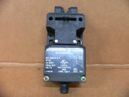 Schmersal Az 16-02Zvrk-St Safety Interlock Switch