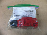 Honeywell Micro Switch Safety Interlock Switch,2No/2Nc,10A@600V, Gkba14l7
