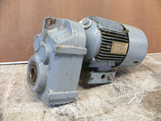 Sew-Eurodrive Fa47gdt90s4bmg2hf Typ Fa47g Electric Motor And Gearbox Sew-Eurodrive Fa47gdt90s4bmg2hf Typ Fa47g Electric Motor And Gearbox