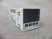 Shimaden Sr71-8Y1-0C Digital Controller