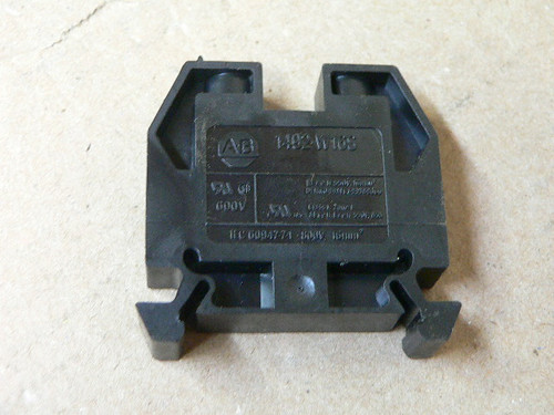 Allen Bradley 1492-W16s (Lot Of 29) Black Terminal Block