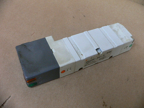 Smc Vq4200-5W-Q 5 Port Solenoid Valve Plug-In Base Mounted