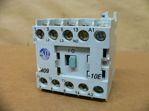 Allen Bradley 100-M09nzj3 Control Relay Allen Bradley 100-M09nzj3 Control Relay