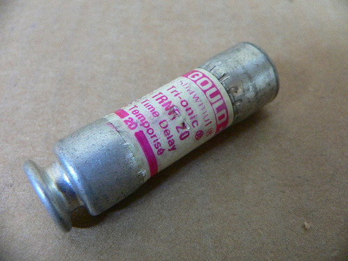 Gould Shawmut Trnr-20 Time Delay Fuse 20A 250V Trnr 20 Gould Shawmut Trnr-20 Time Delay Fuse 20A 250V Trnr 20