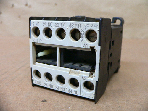 Siemens 3Th2040-0Bb4 24 Vdc Coil Control Relay 3Th20400bb4