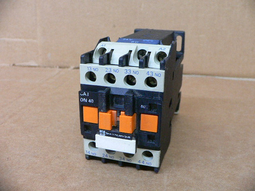 Telemecanique Ca3-Dn40 24V Coil Control Relay 24V Telemecanique Ca3-Dn40 24V Coil Control Relay 24V