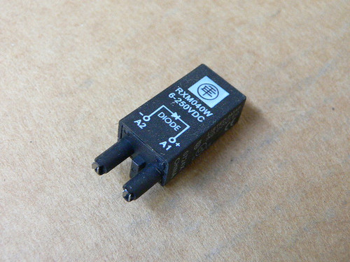 Schneider Electric Rxm040w Relay Protection Module Schneider Electric Rxm040w Relay Protection Module