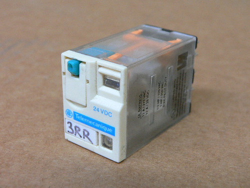 Telemecanique Rxm2ab2bd Relay 24Vdc Telemecanique Rxm2ab2bd Relay 24Vdc