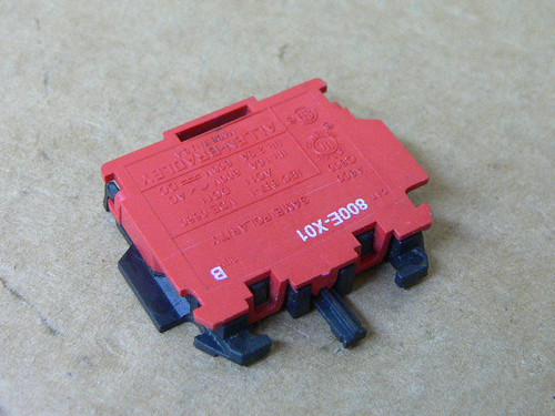 Allen Bradley 800E-X01 Contact Block Ser B Allen Bradley 800E-X01 Contact Block Ser B
