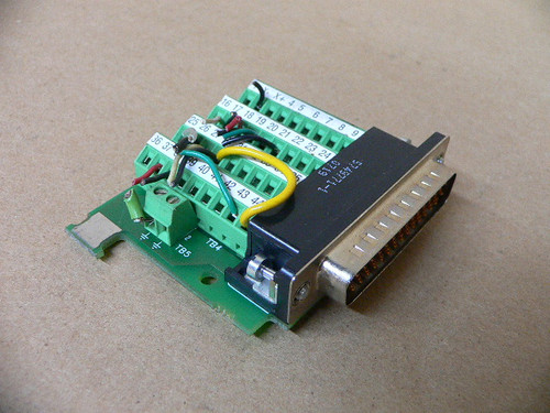 Allen Bradley 2090-U3bb2-Dm44 Breakout Board