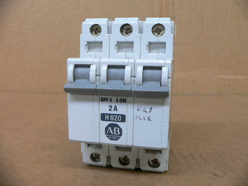 Allen Bradley 1492-Cb3h020 Circuit Breaker 2A Allen Bradley 1492-Cb3h020 Circuit Breaker 2A