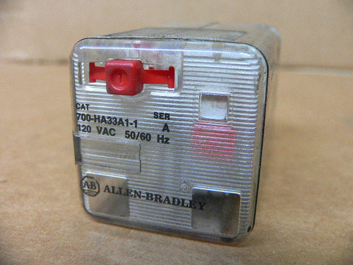 Allen Bradley 700-Ha33a1-1 Ser. A 120Vac Allen Bradley 700-Ha33a1-1 Ser. A 120Vac