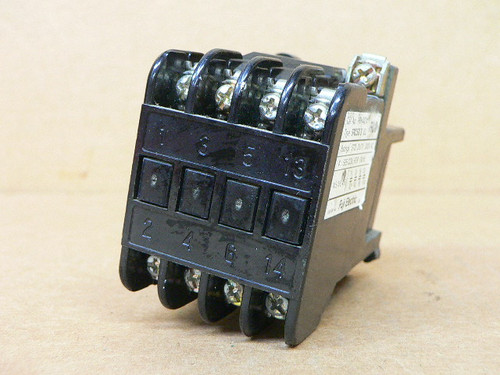 Fuji Electric Src50-3 Contactor 110/120Vac Coil Fuji Electric Src50-3 Contactor 110/120Vac Coil