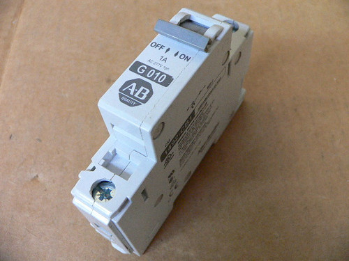 Allen Bradley 1492-Cb1 G010 Circuit Breaker Allen Bradley 1492-Cb1 G010 Circuit Breaker