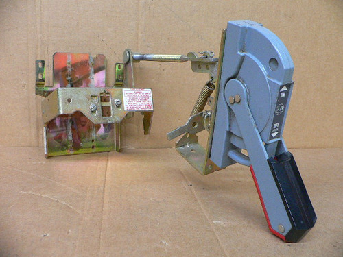 Allen Bradley 1494V-M40 Breaker Disconnect Mechanism Allen Bradley 1494V-M40 Breaker Disconnect Mechanism