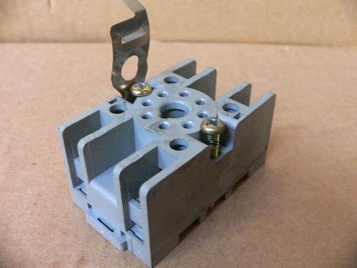 Idec Sr2p-05C Relay Socket