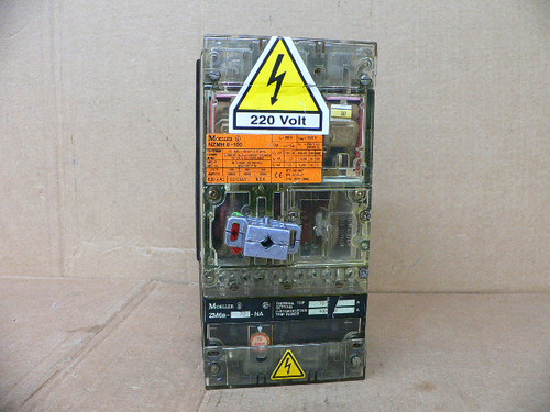 Klockner Moeller 100 Amp 3 Pole Circuit Breaker Nzm6b-100 / Zm6a-70-Na Klockner Moeller 100 Amp 3 Pole Circuit Breaker Nzm6b-100 / Zm6a-70-Na