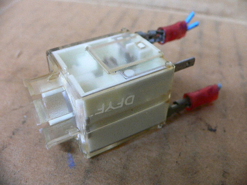 Schlegel At Momentary Contact Block 250V 8-Pin