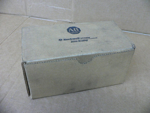 Allen Bradley 1746-N2/A Card Slot Filler (Lot Of 2) Allen Bradley 1746-N2/A Card Slot Filler (Lot Of 2)