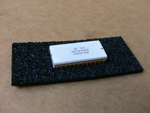 National Adc1211hcd Ad1211cd 12 Bit Cmos A/D Converter National Adc1211hcd Ad1211cd 12 Bit Cmos A/D Converter