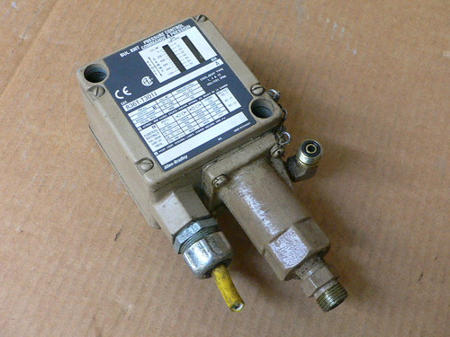 Allen Bradley 836T-T301j Pressure Switch Ser A 70-1000Psi 836Tt301j Allen Bradley 836T-T301j Pressure Switch Ser A 70-1000Psi 836Tt301j