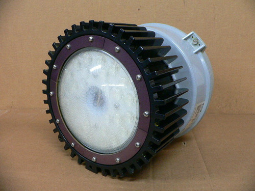 Eaton/Crouse-Hinds Pvml9/Unv1 S891 Light Fixture Eaton/Crouse-Hinds Pvml9/Unv1 S891 Light Fixture