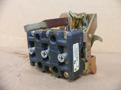 Allen-Bradley 1494R-N30 Rotary Disconnect Switch Handle 600V 30A 3Ph 20Hp 3P Allen-Bradley 1494R-N30 Rotary Disconnect Switch Handle 600V 30A 3Ph 20Hp 3P