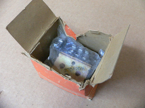 Phillips Control Corp 27Qa2 On Industrial Relay